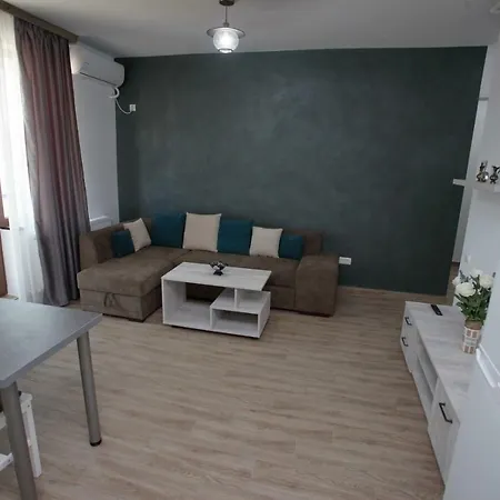 Angi Mamaia Nord 公寓 *